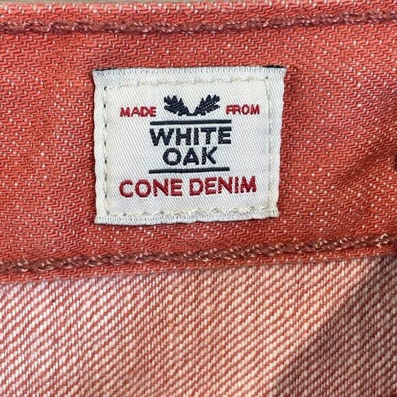 Levis 501 White Oak Cone Denim Jeans

These fit like size 30 waist 32 inseam - Picture 3 of 10